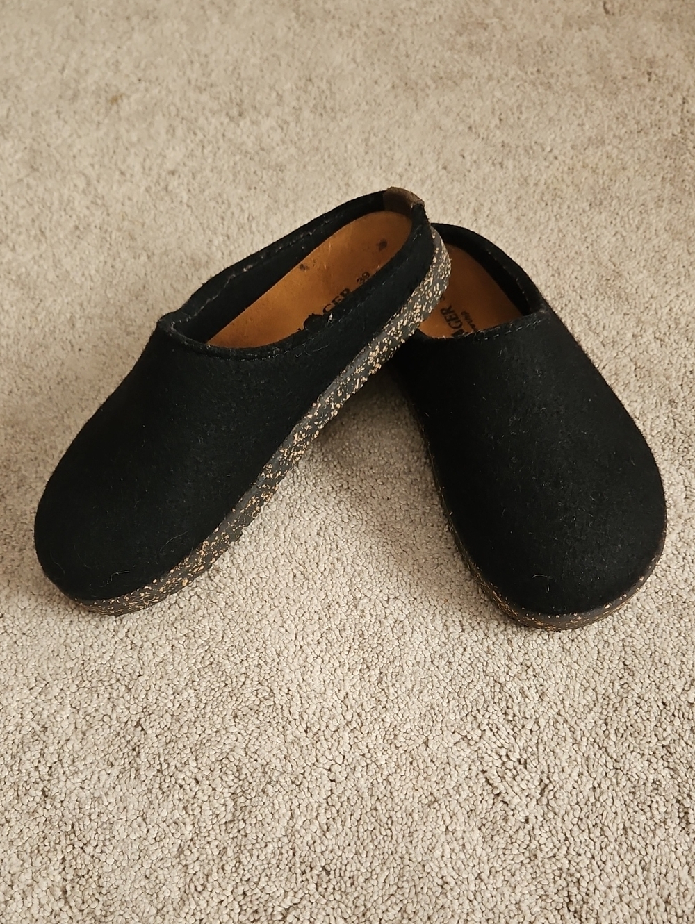 Haflinger Manhatten Black Wool Felt Hardsole Slippers